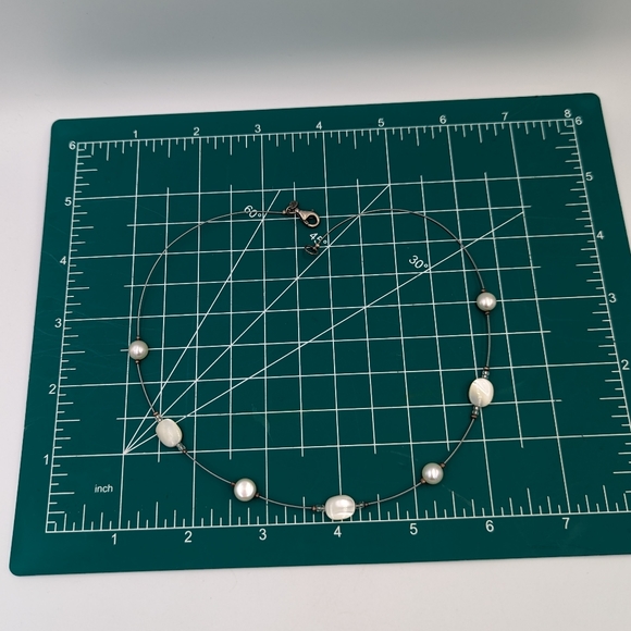 Silpada 925 mother of Pearl Freshwater Pearl floating necklace Guc - Picture 11 of 11